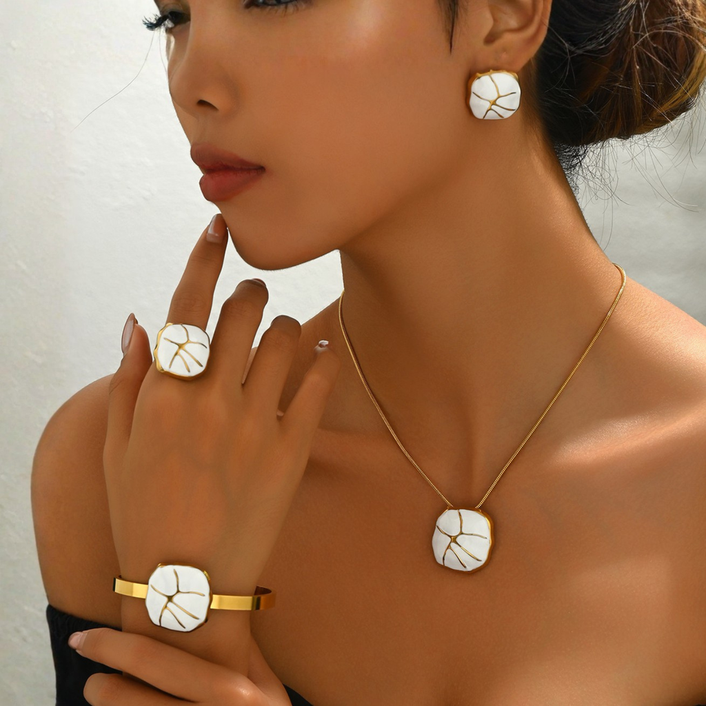 Élyselle™ Enamel Elegance Jewellery Set
